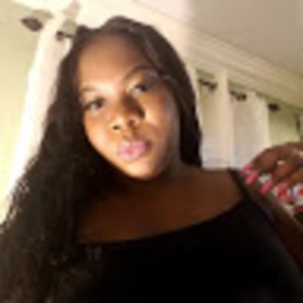 Meet your Posher, Tiffany